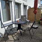 5 Mit Terrasse, Parkplatz, Fahrradgarage, Trampolin, Tischtennis Appartamento