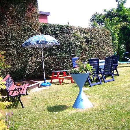 Haus Sandra 5 Mit Terrasse, Parkplatz, Fahrradgarage, Trampolin, Tischtennis